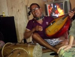 Meng, Pemetik Gambus Tradisional Sumbawa